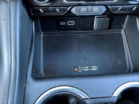 Used 2021 Chevrolet Suburban Z71 w/ Max Trailering Package image 19