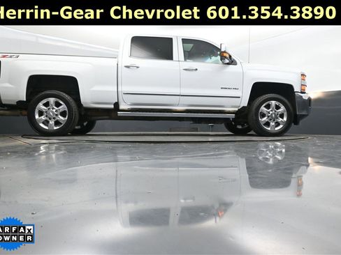 Used 2019 Chevrolet Silverado 2500 LTZ w/ Duramax Plus Package image 43