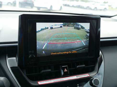 Used 2024 Toyota Corolla Cross LE image 23