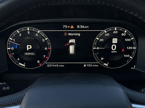 Used 2023 Mitsubishi Outlander SE Black Edition FWD image 11