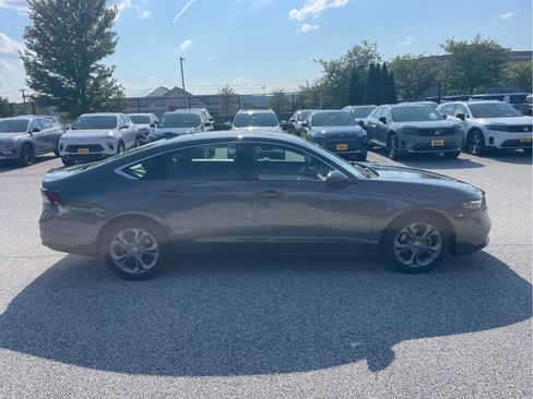 Used 2024 Honda Accord EX image 5