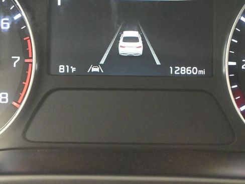 Used 2024 Kia Forte GT-Line w/ GT-Line Premium Package FWD image 13