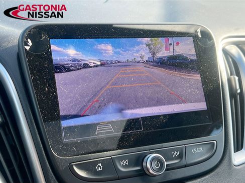 Used 2024 Chevrolet Malibu LT image 18