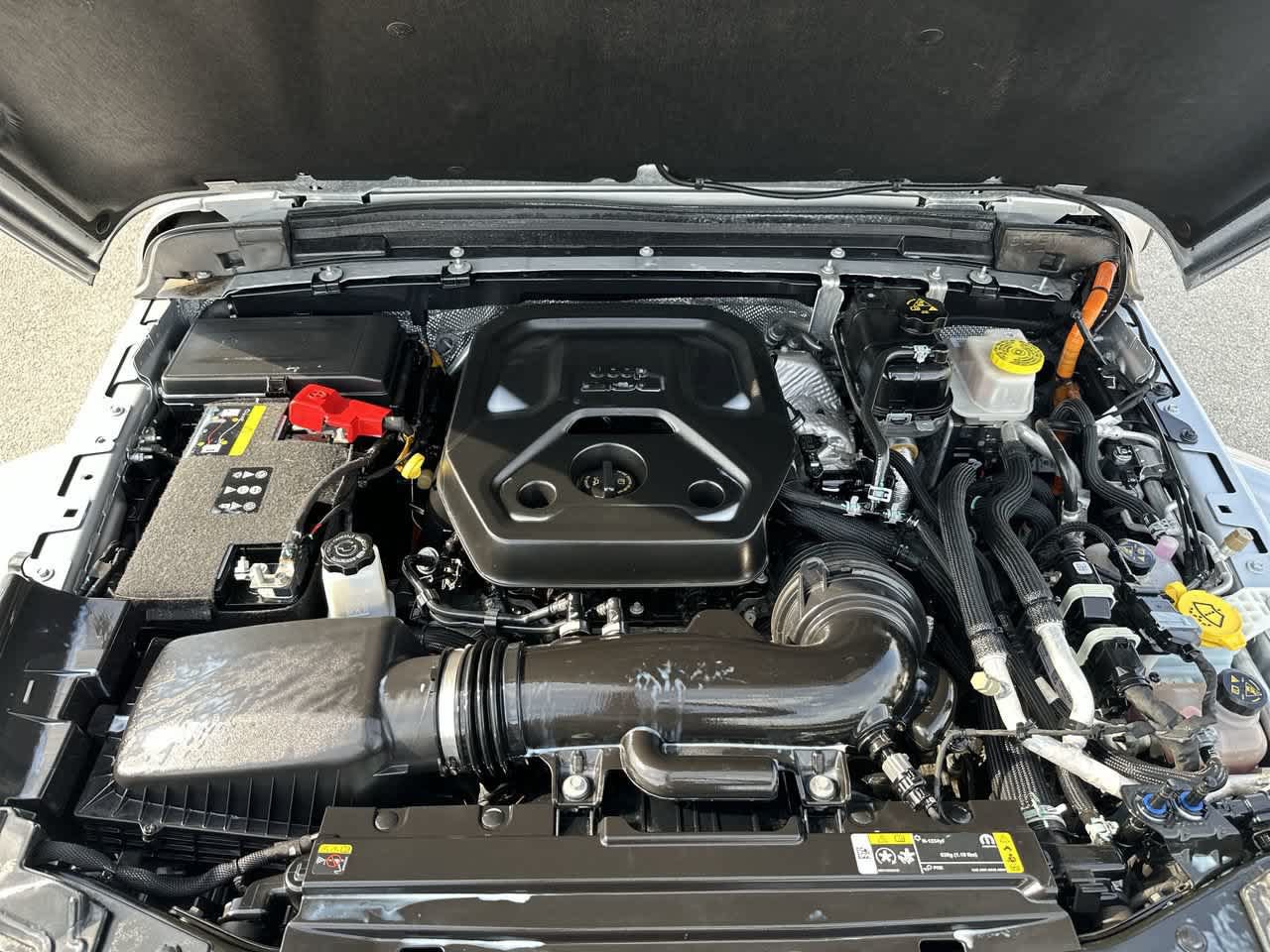 Used 2024 Jeep Wrangler High Altitude AWD/4WD image 14
