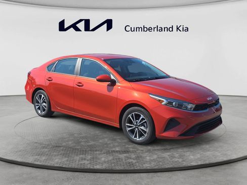 Used 2022 Kia Forte LXS FWD image 7