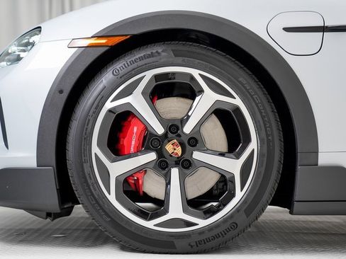 New 2025 Porsche Taycan 4S image 34