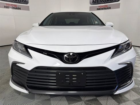 Used 2023 Toyota Camry LE image 8