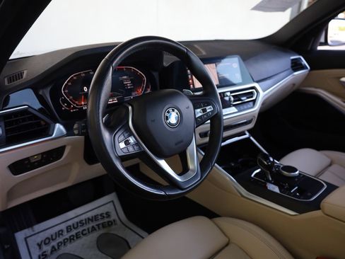 Used 2022 BMW 330i Sedan w/ Driving Assistance Package RWD image 17