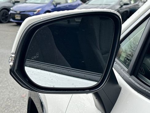 New 2025 Toyota RAV4 SE image 9