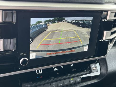 Used 2025 Toyota Tundra SR5 AWD/4WD image 16