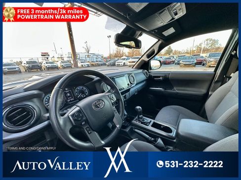 Used 2019 Toyota Tacoma TRD Sport w/ Technology Package image 15