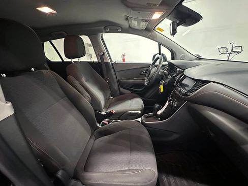 Used 2020 Chevrolet Trax LS w/ Tint and Cruise Package FWD image 26