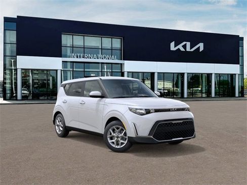 New 2025 Kia Soul LX image 8