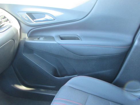 Certified 2023 Chevrolet Equinox RS image 34