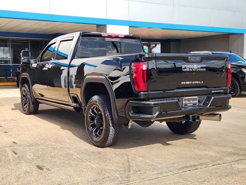 Used 2025 GMC Sierra 2500 Denali Ultimate w/ Max Trailering Package AWD/4WD image 8