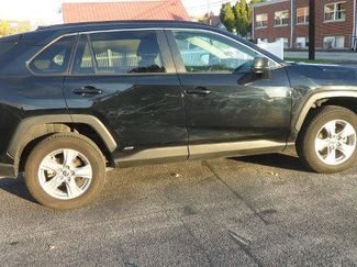 Used 2022 Toyota RAV4 LE video 1