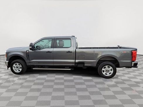 Certified 2025 Ford F250 XLT AWD/4WD image 2