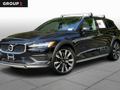 Used 2020 Volvo V60 T5 Cross Country w/ Protection Package Premier