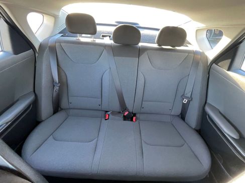 Used 2025 Kia K4 LXS image 41