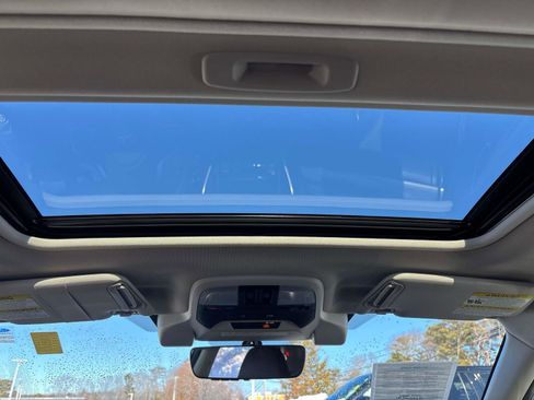 Used 2022 Subaru Crosstrek 2.5i Limited w/ Moonroof Package 2 image 11