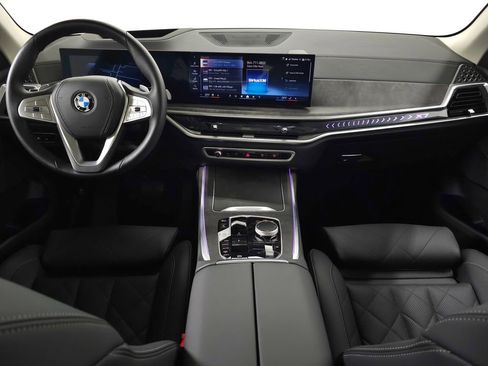 Used 2026 BMW X7 xDrive40i AWD/4WD image 15