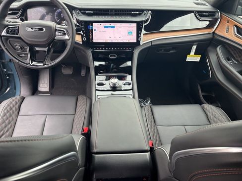 New 2026 Jeep Grand Cherokee L Summit AWD/4WD image 36