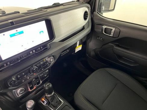 Used 2026 Jeep Wrangler Unlimited Sport AWD/4WD image 34