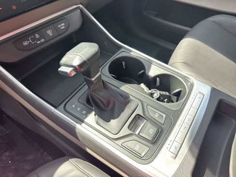 Used 2026 Kia Carnival FWD image 14
