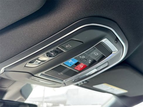 Used 2023 Jeep Wagoneer L Series II image 19