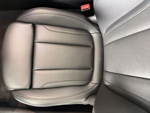 Used 2025 BMW 430i Convertible RWD image 23