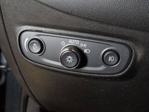 Used 2021 Chevrolet Equinox LT FWD image 16