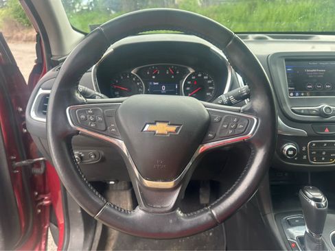 Used 2021 Chevrolet Equinox LT AWD/4WD image 11