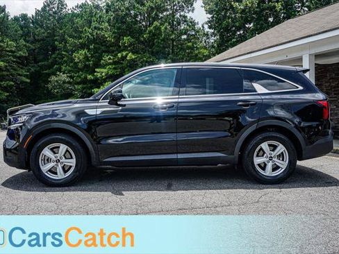 Used 2023 Kia Sorento LX FWD image 8