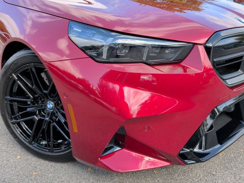 New 2026 BMW M5 w/ Carbon Package image 5