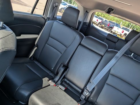 Used 2022 Honda Pilot Special Edition image 12