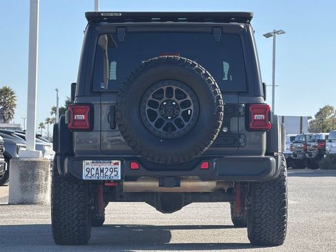 Used 2022 Jeep Wrangler Unlimited Rubicon w/ Xtreme Recon 35" Tire Package AWD/4WD image 5