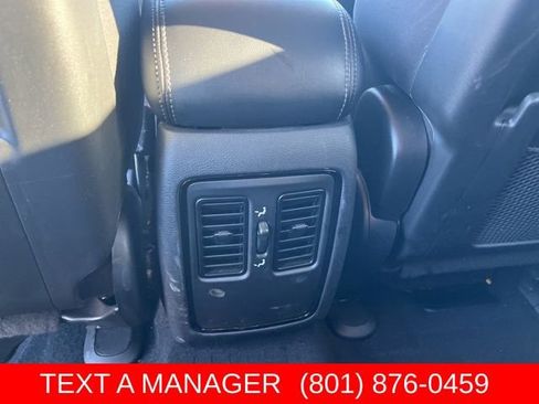 Used 2022 Dodge Durango SXT w/ Anodized Platinum Package AWD/4WD image 16