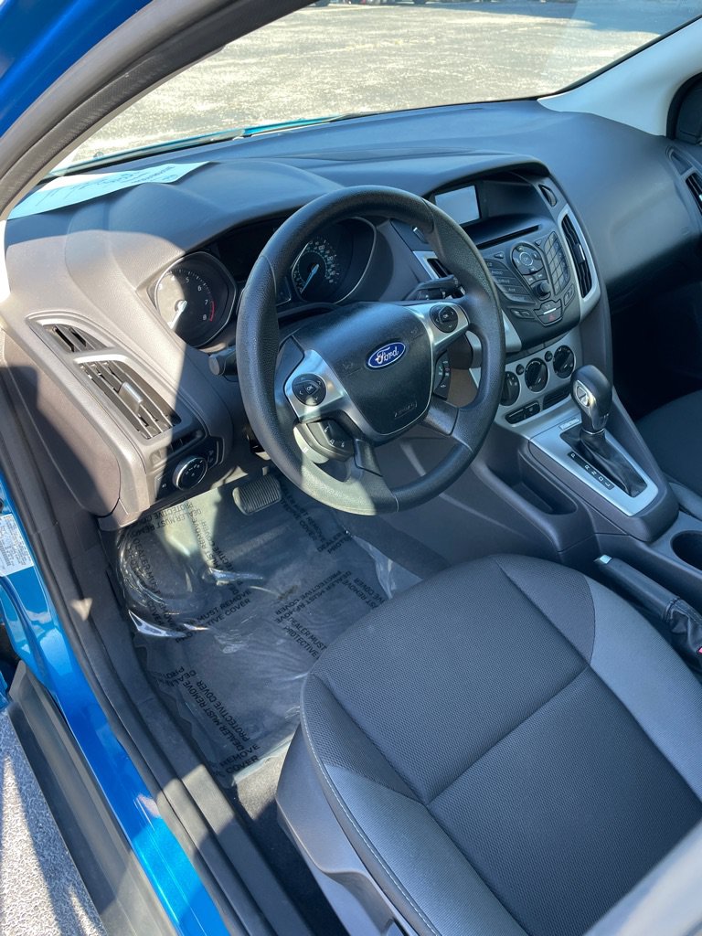 Used 2012 Ford Focus SE FWD image 9