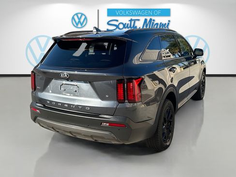 Used 2021 Kia Sorento S w/ Panoramic Sunroof Package AWD/4WD image 7
