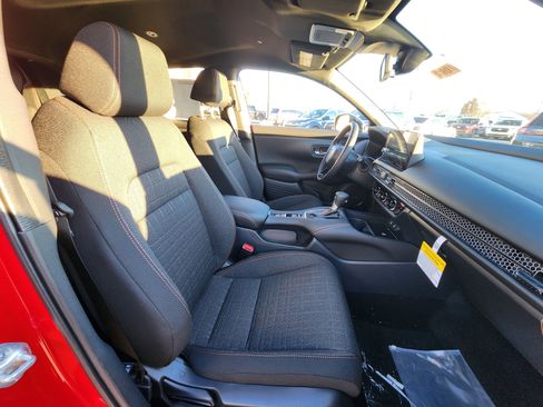 New 2026 Honda HR-V Sport image 7