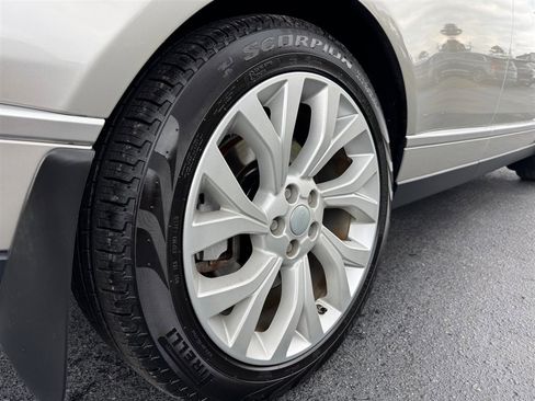 Used 2020 Land Rover Range Rover HSE AWD/4WD image 10