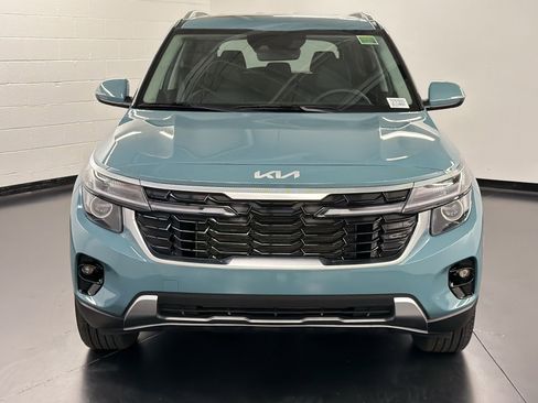 Used 2025 Kia Seltos EX w/ EX Sunroof Package AWD/4WD image 6