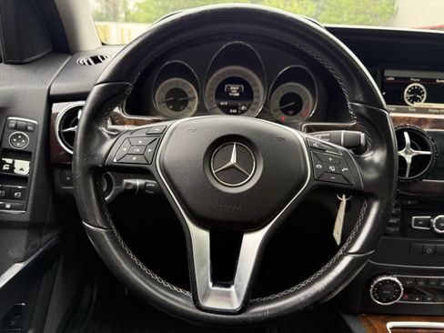 Used 2015 Mercedes-Benz GLK 350 4MATIC image 20