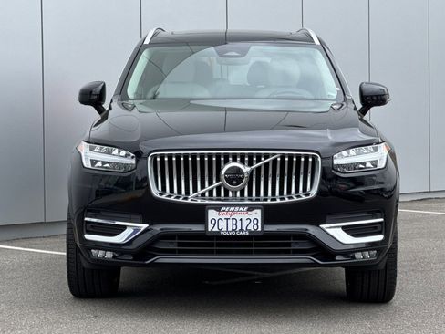 Used 2023 Volvo XC90 B5 Plus w/ Protection Package Premier AWD/4WD image 8