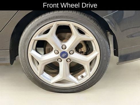 Used 2013 Ford Focus ST FWD image 6
