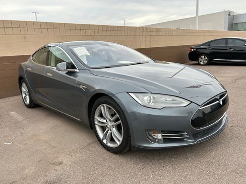 Used 2014 Tesla Model S P85 image 1