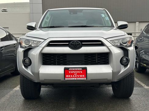 Used 2024 Toyota 4Runner SR5 image 2