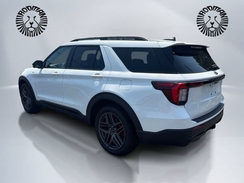 New 2026 Ford Explorer ST-Line w/ ST-Line Street Pack AWD/4WD image 7