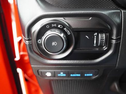 Certified 2025 Jeep Wrangler Unlimited Rubicon 4xe w/ Safety Group image 21