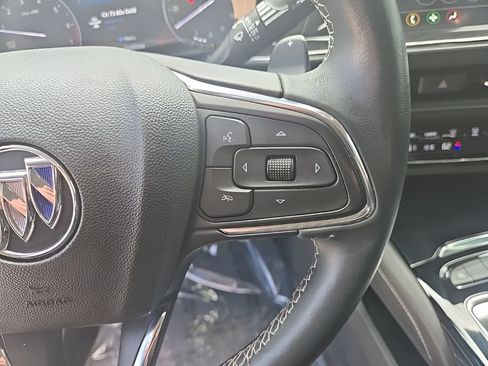 Used 2023 Buick Envision Essence FWD image 21